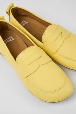 Right Yellow Leather Shoes For Women